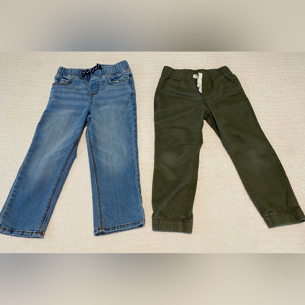 Like new! Bundle of two kids pants. Jumping Beans and Cat & Jack. Size 3T